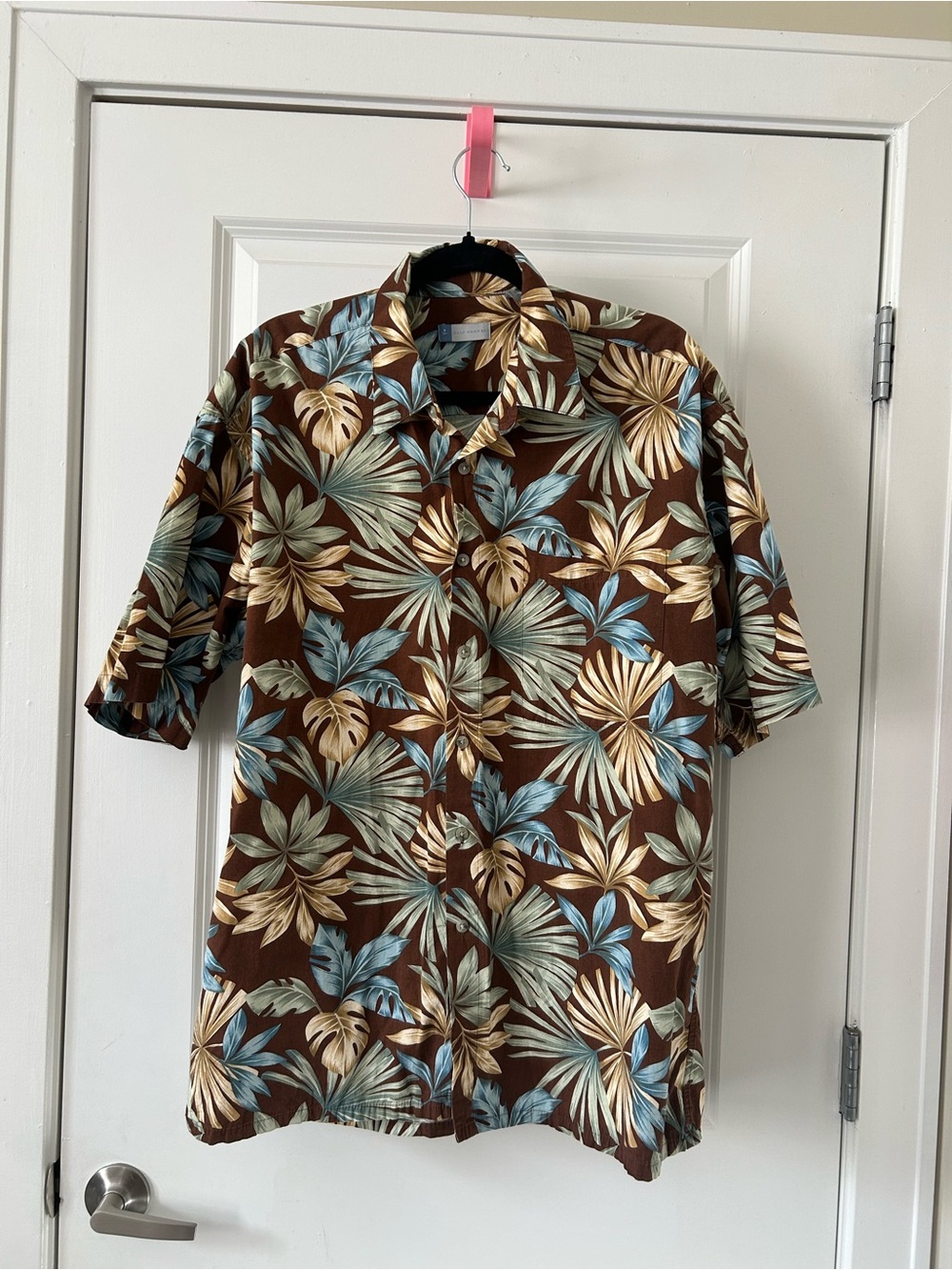 Men's Brown Tropical Floral Short-Sleeve Button Down Shirt